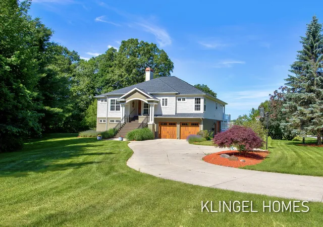 1st image of 15400 148th Ave, Spring Lake, MI 49456 | MLS# 71026034644