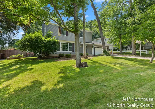 Photo 2 of Single family home for sale at 4619 Meryton Ave Nw, Comstock Park, MI 49321 | MLS# 65026034652 | Listing updated on 2026-07-31
