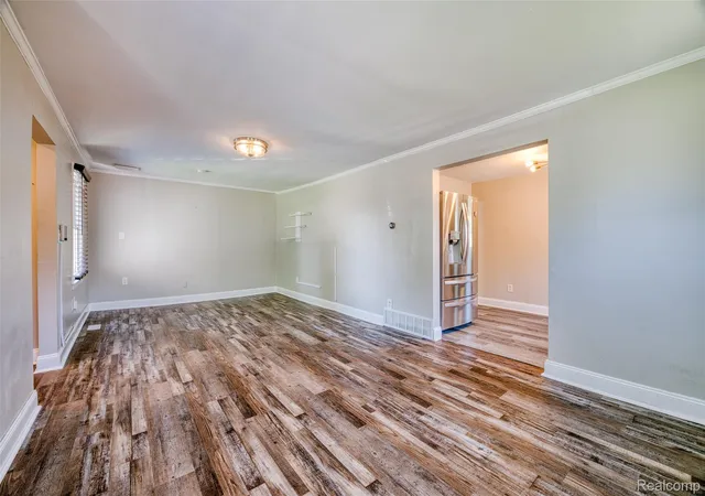 Photo 3 of Single family home for sale at 5660 Kingston St, Dearborn Heights, MI 48125 | MLS# 20261052346 | Listing updated on 2026-09-23