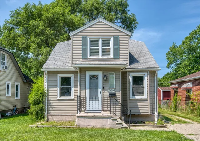 Photo 4 of Single family home for sale at 5660 Kingston St, Dearborn Heights, MI 48125 | MLS# 20261052346 | Listing updated on 2026-09-23