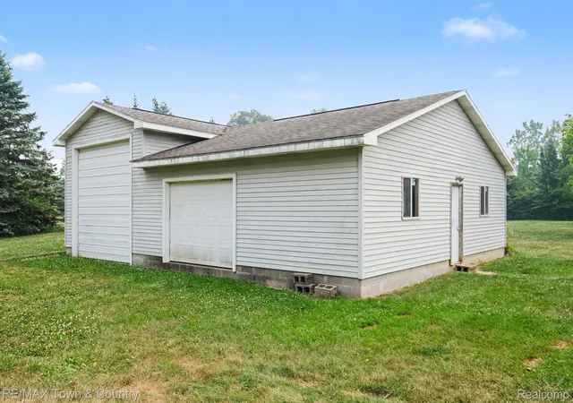 Photo 3 of Single family home for sale at 1291 W Tobias Rd, Clio, MI 48420 | MLS# 20261052350 | Listing updated on 2026-08-26