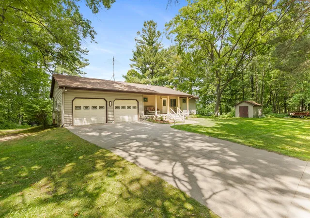 4th image of 730 W Evergreen Rd, Sidney, MI 48885 | MLS# 72026034674