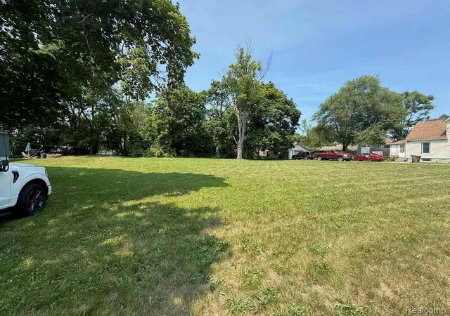 Land for sale at 353 N Perry St, Pontiac, MI 48342 | MLS# 20261052360