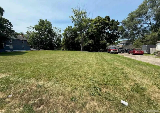 Photo 2 of Land for sale at 353 N Perry St, Pontiac, MI 48342 | MLS# 20261052360 | Listing updated on 2026-07-15