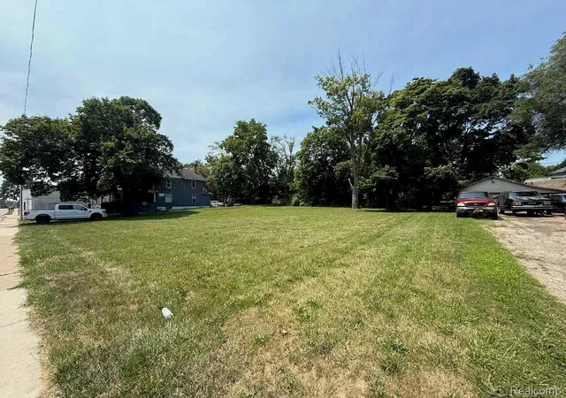 Photo 3 of Land for sale at 353 N Perry St, Pontiac, MI 48342 | MLS# 20261052360 | Listing updated on 2026-07-15