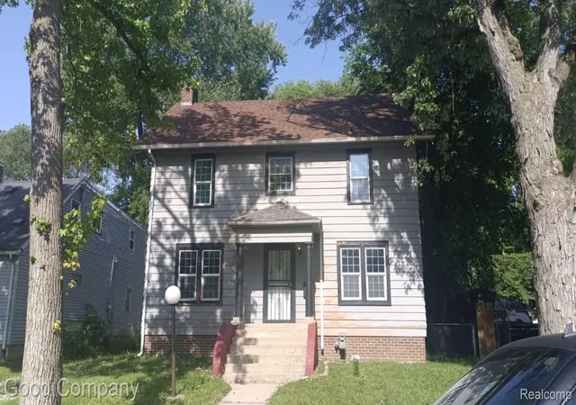 Photo 2 of Single family home for sale at 16594 Westbrook St, Detroit, MI 48219 | MLS# 20261052359 | Listing updated on 2026-08-24