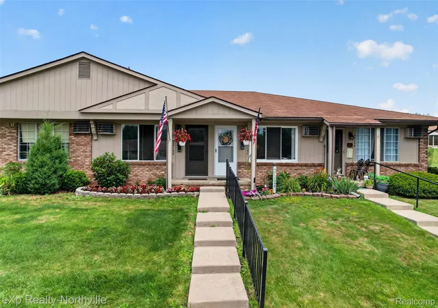 Photo 1 of Condo for sale at 25157 Franklin Ter #7, South Lyon, MI 48178 | MLS# 20261052372 | Listing updated on 2026-09-27