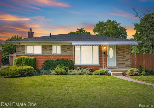 Photo 1 of Single family home for sale at 11927 Engleman Rd, Warren, MI 48089 | MLS# 20261052374 | Listing updated on 2026-08-25
