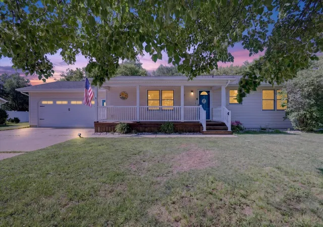 1st image of 117 Charlotte St, Edmore, MI 48829 | MLS# 65026034696