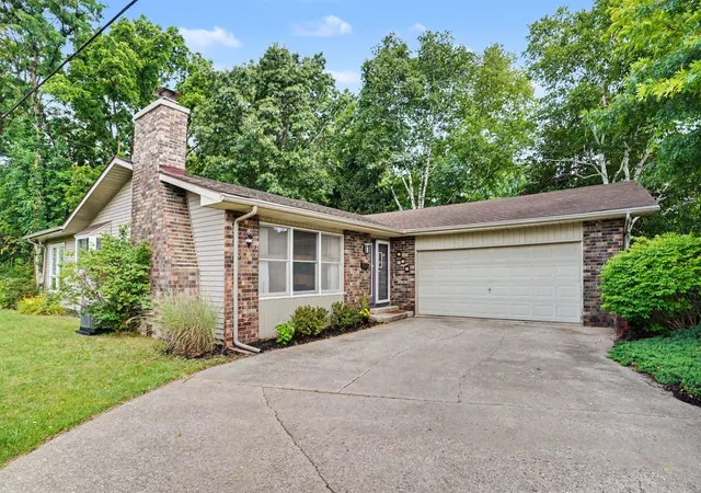 Photo 1 of Sale Pending at 123 Bennett Ave, Hartford, MI 49057 | MLS# 65026034697 | Listing updated on 2026-09-05