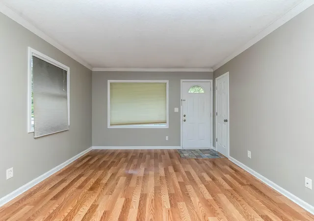 Photo 3 of Single family home for sale at 3593 Oakwood St, Ann Arbor, MI 48104 | MLS# 81026034710 | Listing updated on 2026-08-24