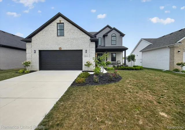 Photo 3 of Single family home for sale at 5024 Chatsworth St, Dundee, MI 48131 | MLS# 20261052388 | Listing updated on 2026-09-16