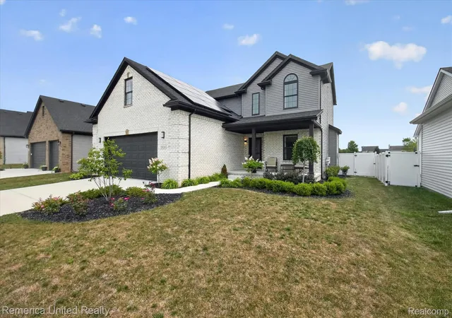 Photo 3 of Single family home for sale at 5024 Chatsworth St, Dundee, MI 48131 | MLS# 20261052388 | Listing updated on 2026-09-16