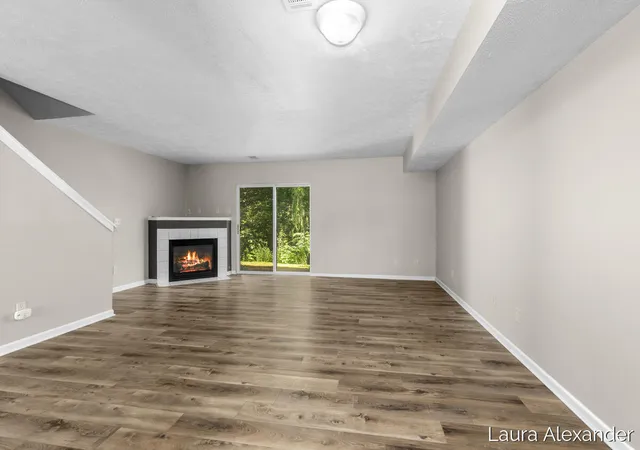 4th image of 7034 S Cannon Pl Dr NE, Rockford, MI 49341
