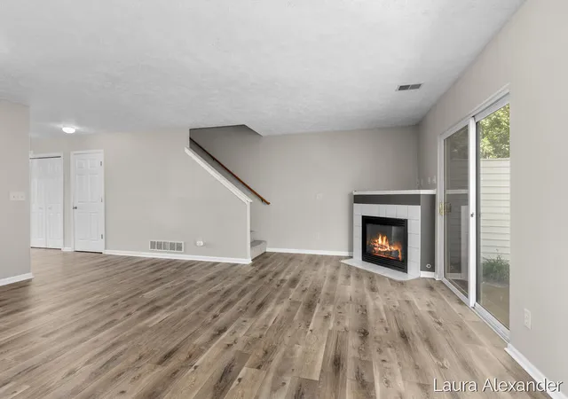 5th image of 7034 S Cannon Pl Dr NE, Rockford, MI 49341