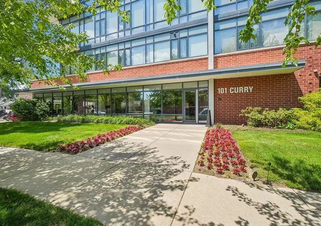 2nd image of 101 Curry Ave #620, Royal Oak, MI 48067 | MLS# 81026034733