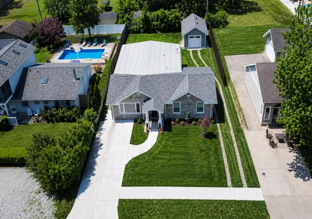 Photo 1 of Single family home for sale at 340 N Berrien St, New Buffalo, MI 49117 | MLS# 69026034736 | Listing updated on 2026-09-09