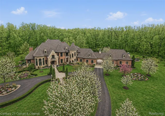 Photo 1 of Sale Pending at 11479 Clyde Rd, Fenton, MI 48430 | MLS# 20261052406 | Listing updated on 2026-09-06