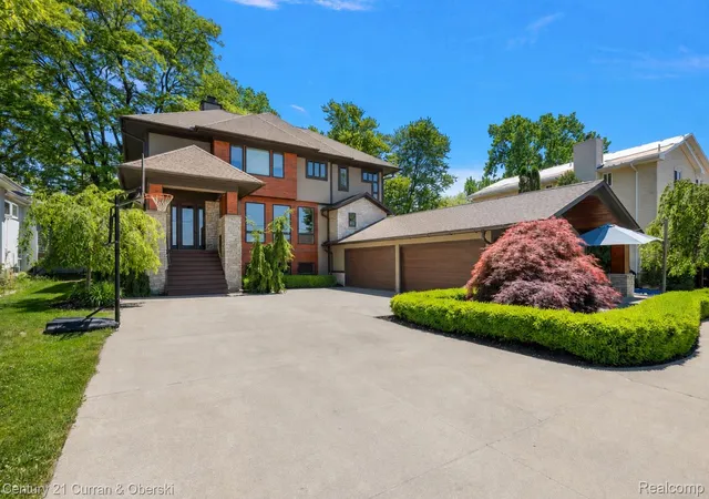 Photo 2 of Single family home for sale at 1345 E Lake Dr, Novi, MI 48377 | MLS# 20261052407 | Listing updated on 2026-07-25