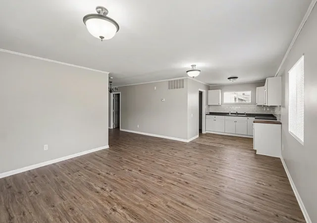 Photo 3 of Single family home for sale at 1848 S Averill Ave, Flint, MI 48503 | MLS# 5050214214 | Listing updated on 2026-07-09