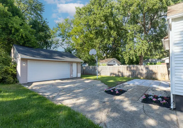 Photo 2 of Single family home for sale at 3502 Arlene Ave, Flint, MI 48503 | MLS# 65026034765 | Listing updated on 2026-09-01