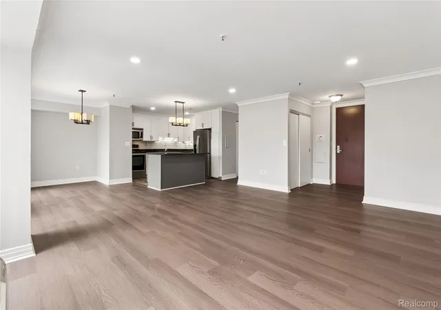 Photo 3 of Condo for sale at 1001 W Jefferson Ave #2a, Detroit, MI 48226 | MLS# 20261052439 | Listing updated on 2026-10-04