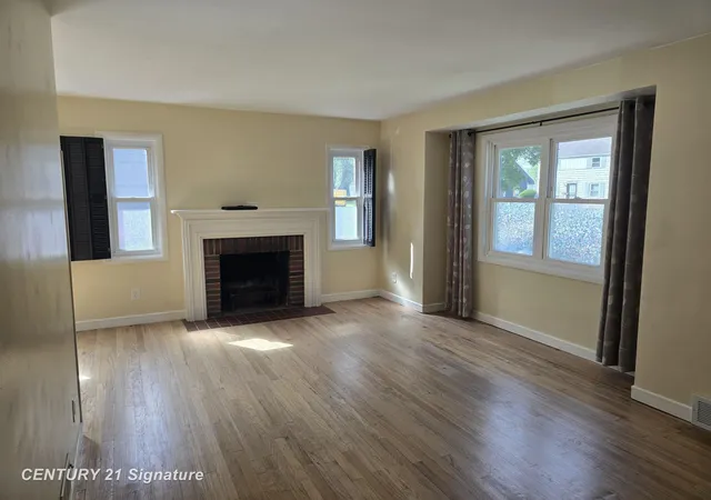 Photo 3 of Single family home for sale at 3406 Gratiot Ave, Flint, MI 48503 | MLS# 5050214220 | Listing updated on 2026-08-31