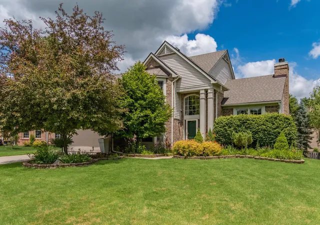 Photo 1 of Single family home for sale at 1829 Michelle Ct, Ann Arbor, MI 48105 | MLS# 81026034788 | Listing updated on 2026-08-04