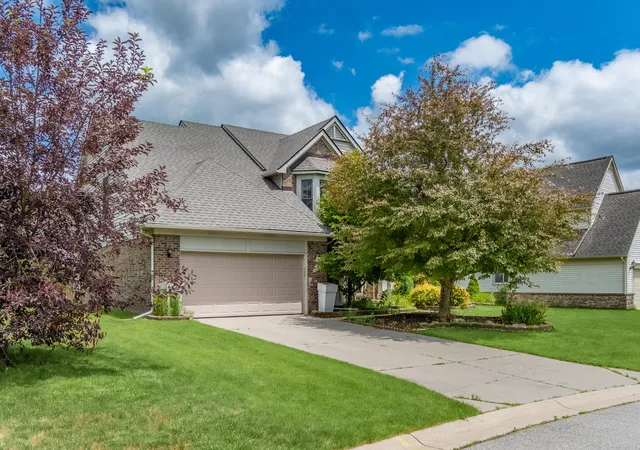 Photo 2 of Single family home for sale at 1829 Michelle Ct, Ann Arbor, MI 48105 | MLS# 81026034788 | Listing updated on 2026-08-04