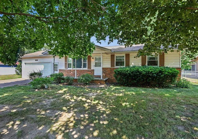 Photo 1 of Sale Pending at 4823 Byron Dr, Vassar, MI 48768 | MLS# 61050214225 | Listing updated on 2026-09-17
