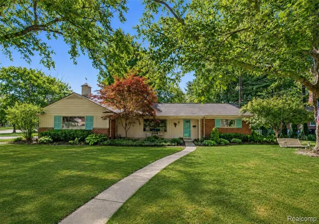 Photo 1 of Single family home for sale at 23270 Fleming Dr, Farmington, MI 48335 | MLS# 20261052474 | Listing updated on 2026-08-30