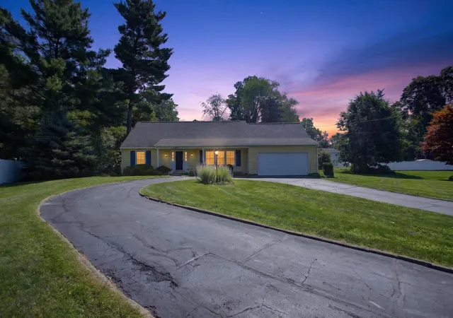 Photo 1 of Single family home for sale at 4745 Birch Hvn Rd, Jackson, MI 49201 | MLS# 55026034799 | Listing updated on 2026-09-13