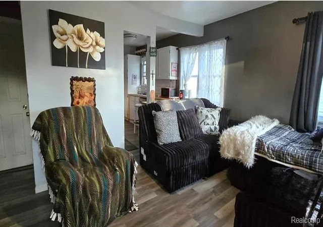 Photo 2 of Single family home for sale at 1414 Earlmoor Blvd, Flint, MI 48506 | MLS# 20261052481 | Listing updated on 2026-07-10