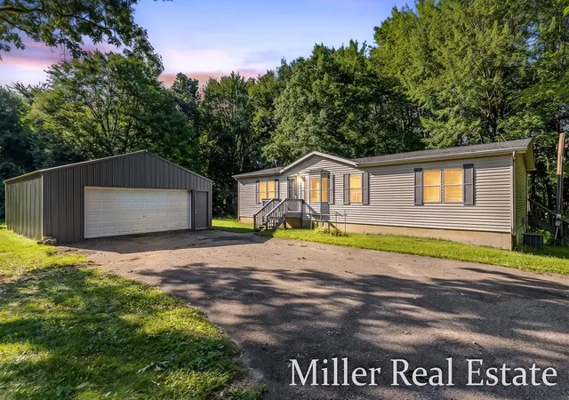 1st image of 12780 North Ave, Bellevue, MI 49021 | MLS# 65026034813