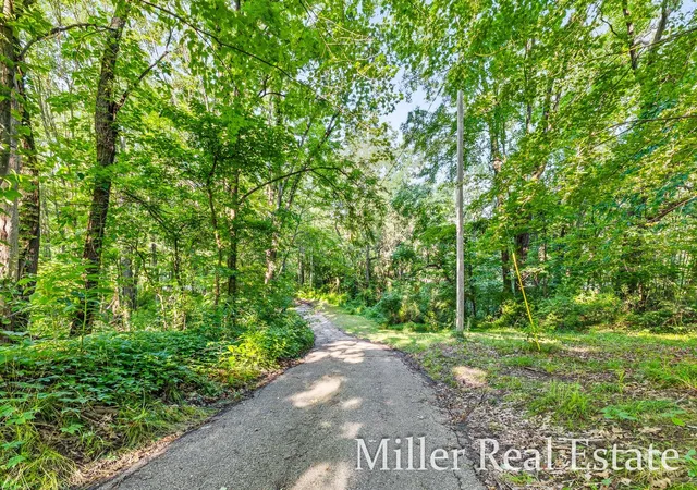 2nd image of 12780 North Ave, Bellevue, MI 49021 | MLS# 65026034813