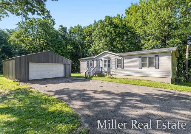 47th image of 12780 North Ave, Bellevue, MI 49021 | MLS# 65026034813