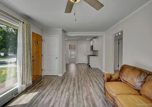 Photo 4 of Single family home for sale at 615 Lincoln St, Lapeer, MI 48446 | MLS# 20261052489 | Listing updated on 2026-08-19