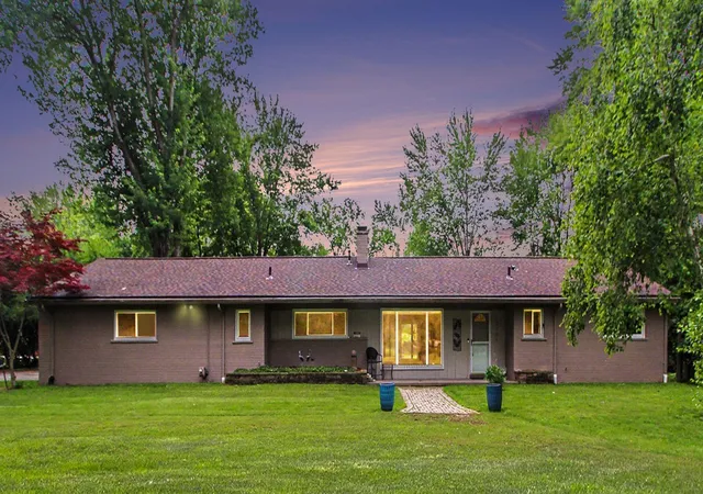 2nd image of 20761 W 13 Mile Rd, Beverly Hills, MI 48025 | MLS# 81026034833