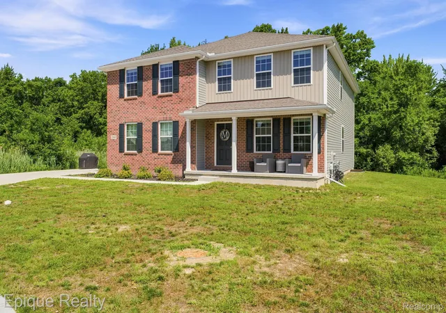 3rd image of 2360 Scenic Hollow Dr, Grand Blanc, MI 48439 | MLS# 20261052521