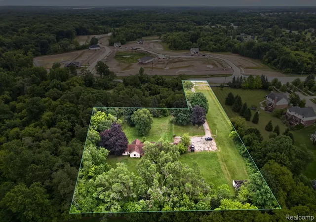 Photo 3 of Land for sale at 27483 Pontiac Trl, Lyon Charter Township Oakland, MI 48178 | MLS# 20261052524 | Listing updated on 2026-09-08