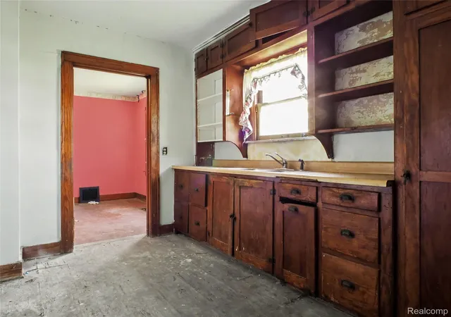 Photo 4 of Single family home for sale at 3009 Janes Ave, Saginaw, MI 48601 | MLS# 20261052528 | Listing updated on 2026-07-11