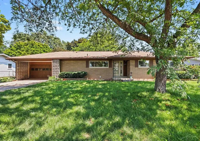 2nd image of 2850 Hemmeter Rd, Saginaw, MI 48603 | MLS# 61050214255