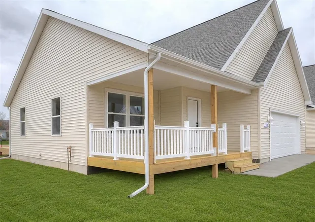 Photo 3 of Condo for sale at 2803 Garnet Ct, Traverse City, MI 49684 | MLS# 78080070858 | Listing updated on 2026-07-12