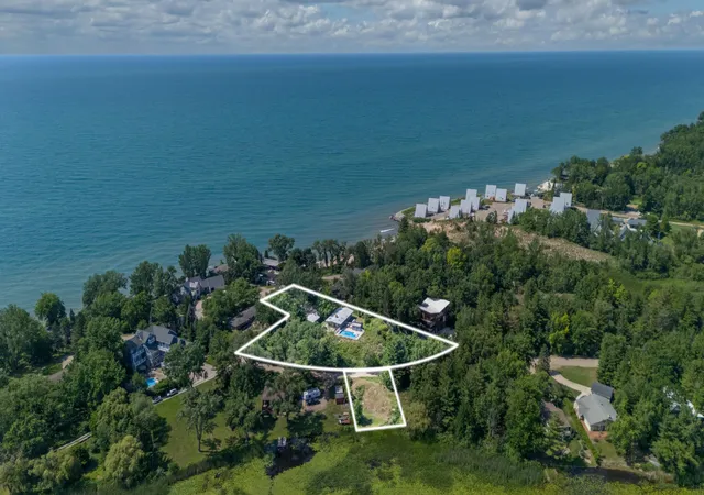 Photo 3 of Single family home for sale at 5501 Sunset Path, Stevensville, MI 49127 | MLS# 69026034863 | Listing updated on 2026-08-20