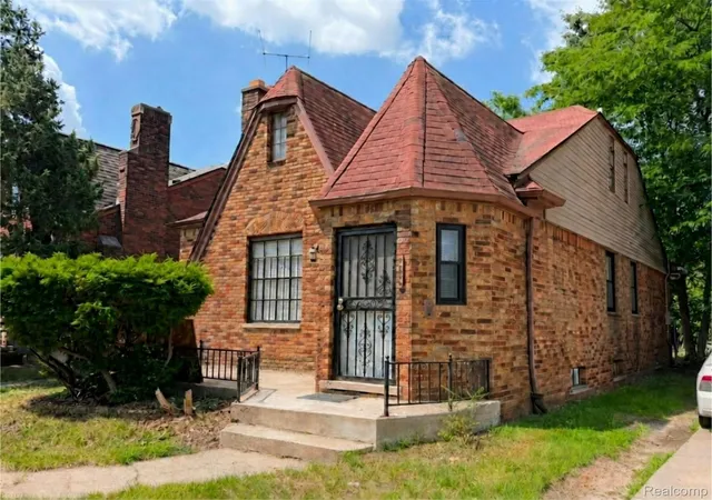 Photo 3 of Single family home for sale at 17335 Birwood St, Detroit, MI 48221 | MLS# 20261052559 | Listing updated on 2026-08-17