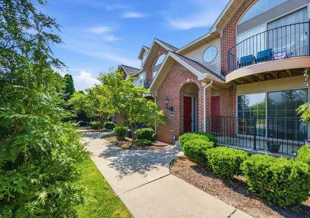 Photo 3 of Condo for sale at 2910 Signature Blvd, Ann Arbor, MI 48103 | MLS# 81026034873 | Listing updated on 2026-07-29