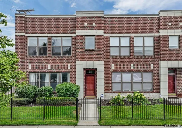 Photo 1 of Condo for sale at 22 Pallister St, Detroit, MI 48202 | MLS# 20261052580 | Listing updated on 2026-07-24