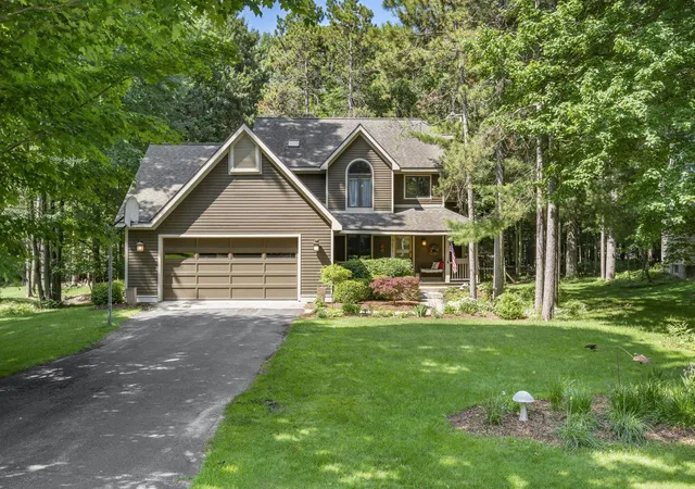 43rd image of 3675 Village Circle Dr, Traverse City, MI 49686 | MLS# 78080070862
