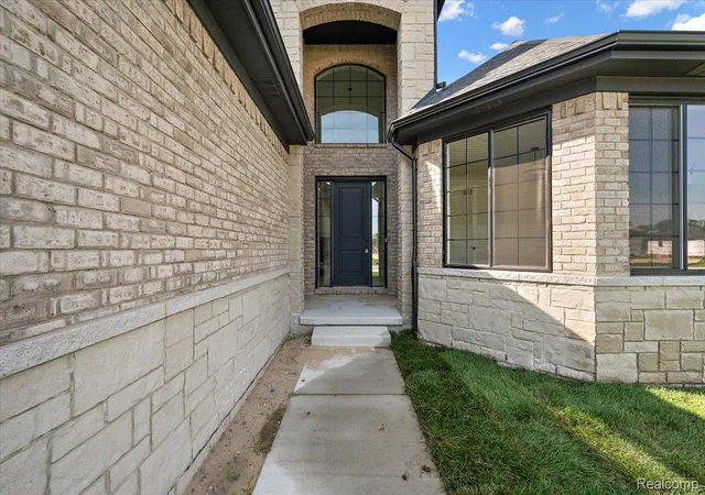 3rd image of 24462 Sawgrass Dr, Macomb, MI 48042 | MLS# 20261052586