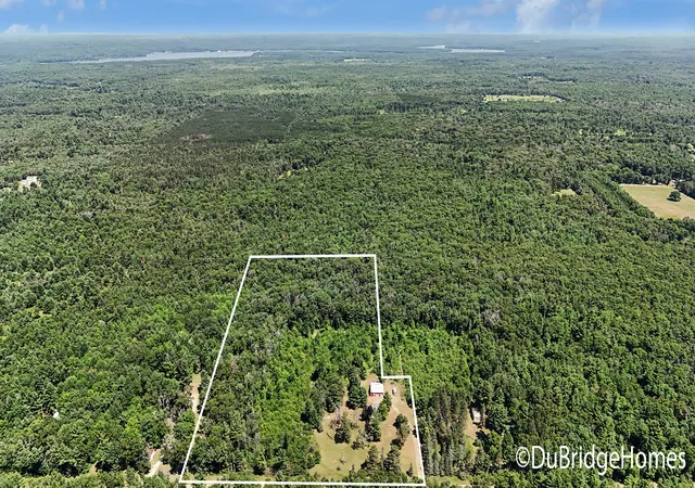 3rd image of 8347 E 62Nd St, Newaygo, MI 49337 | MLS# 65026034893